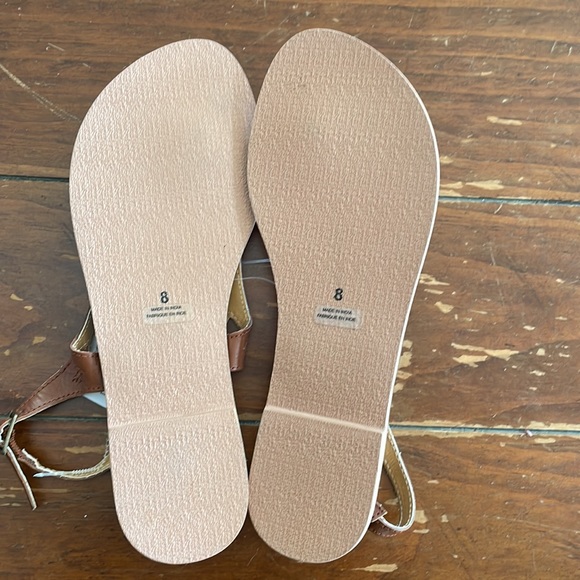 Ecote thong sandals (sz 8) - Picture 2 of 8